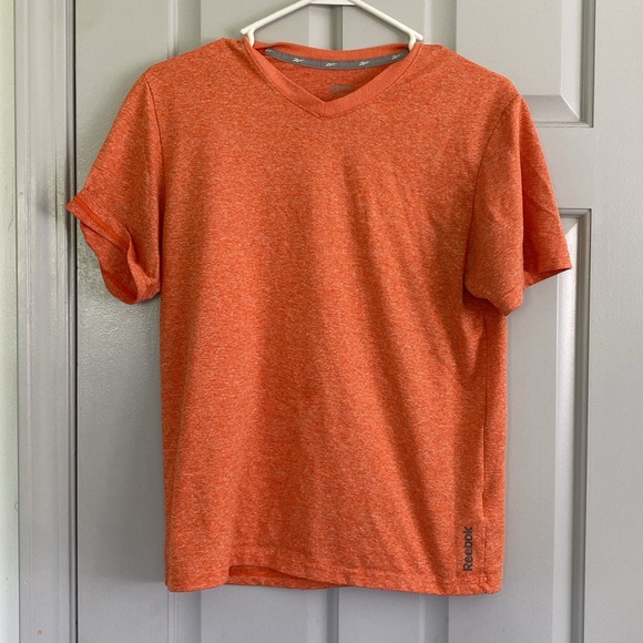 Women’s orange Reebok exercise top🧡 - Picture 2 of 8
